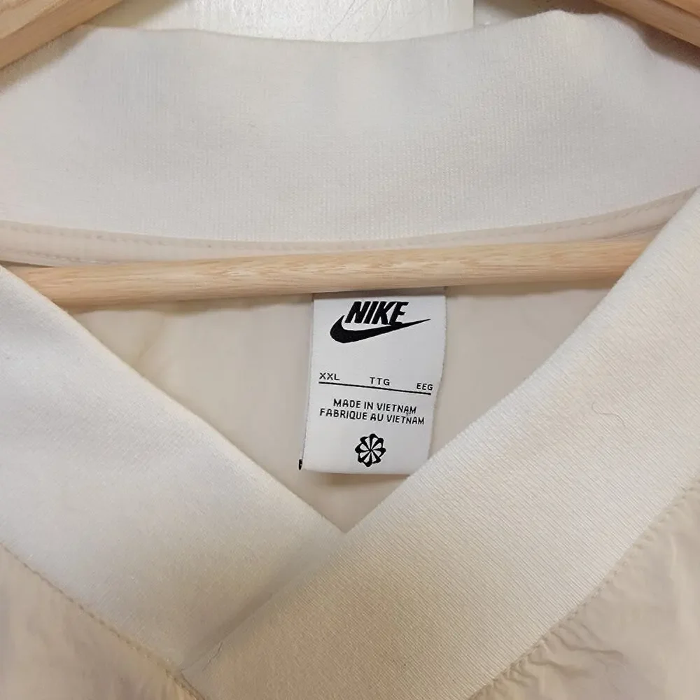 Nike Sportswear Essential Loose UV Woven V-Neck Top - XXL